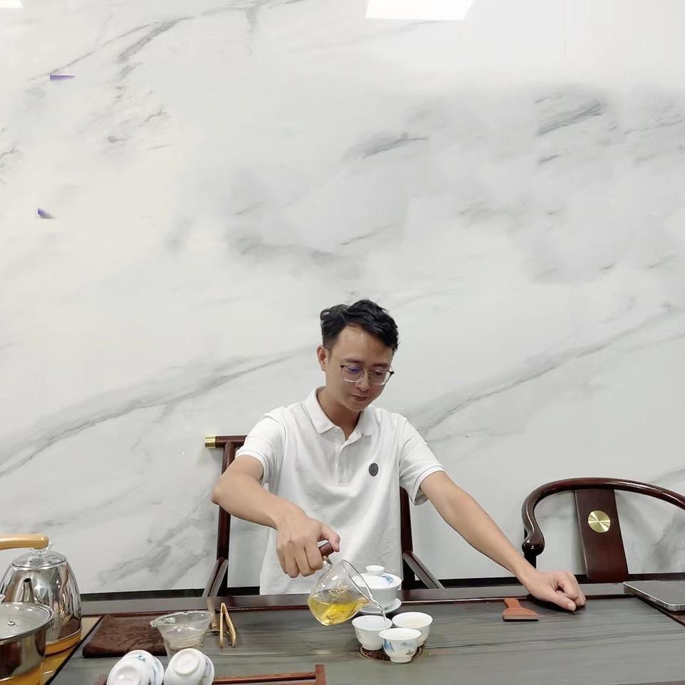 雄大探房