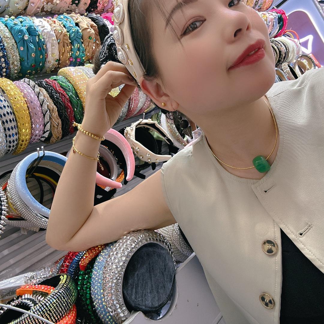 陈家丫头小铺