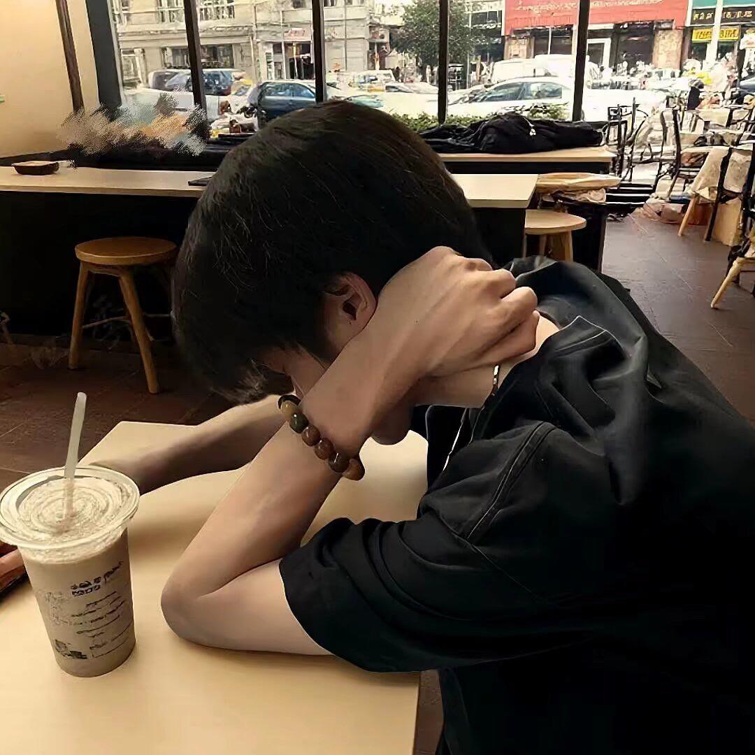 帅飞6舅