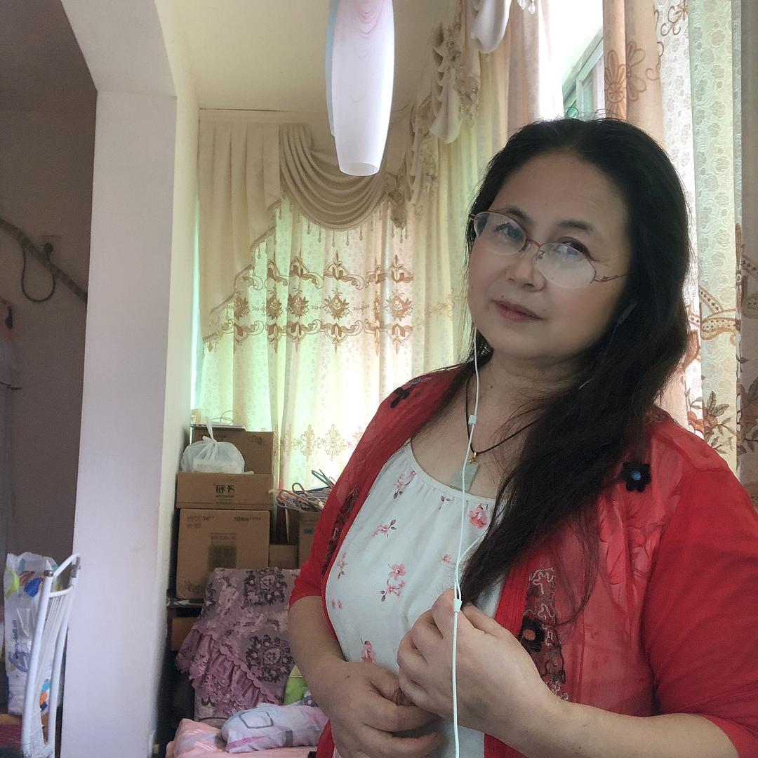 敏敏爱唱歌