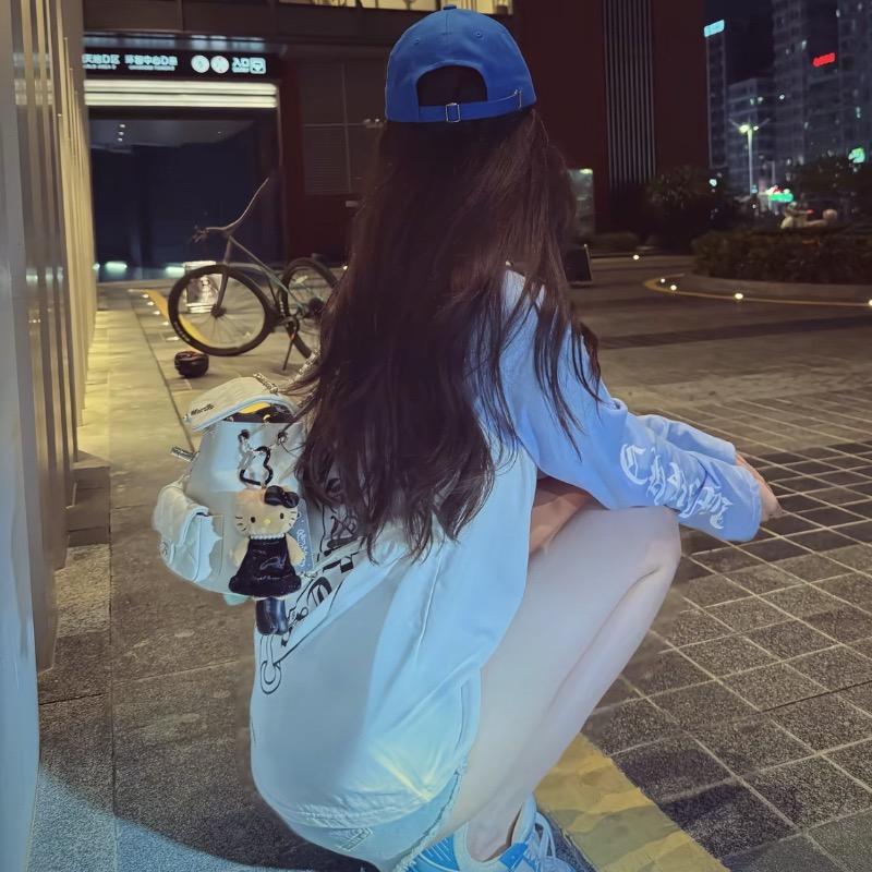 裹着💜的光