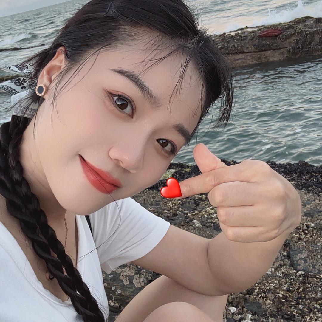 默默。