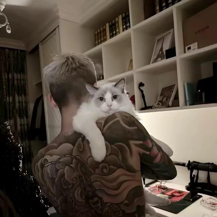 Xxx-