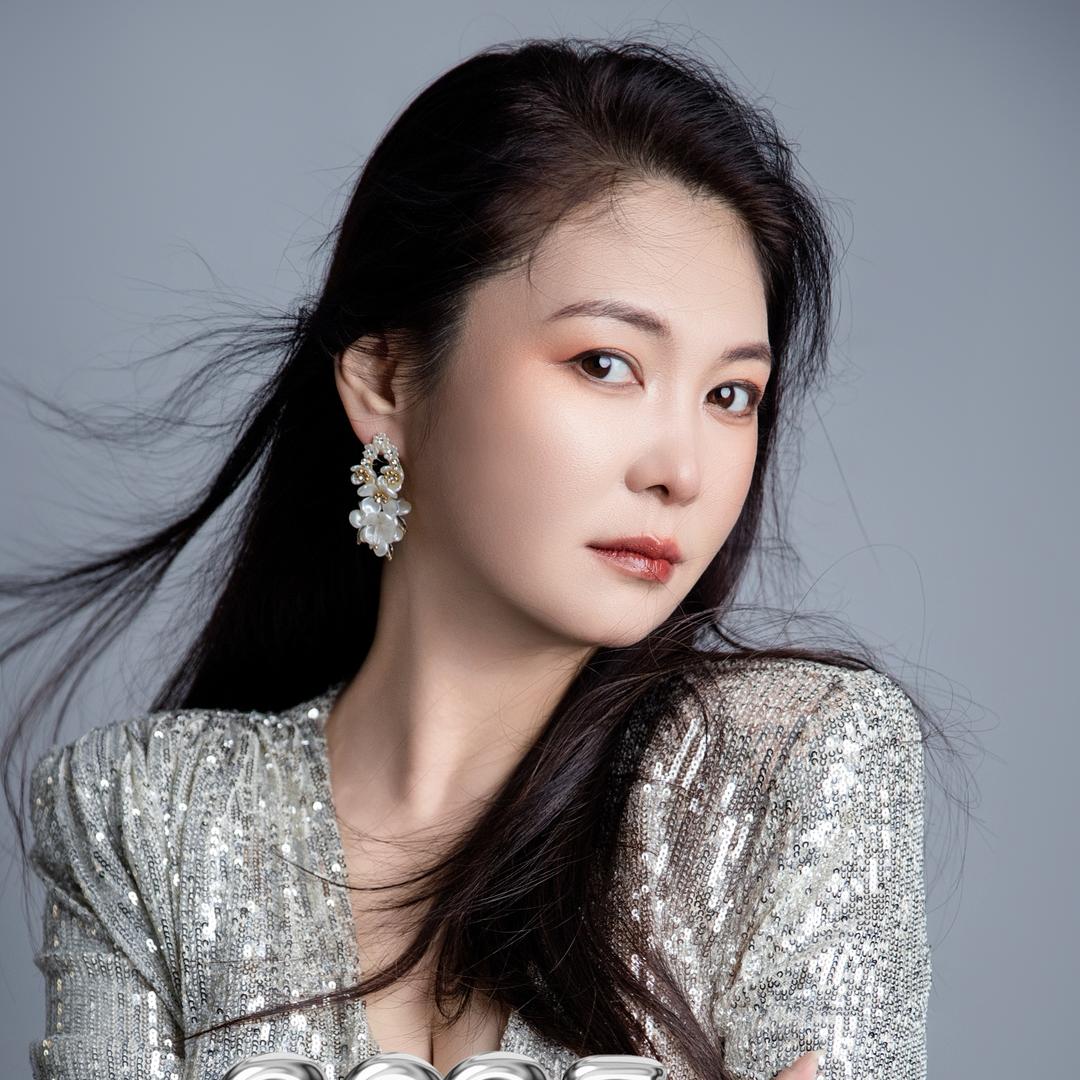 歌手宝儿