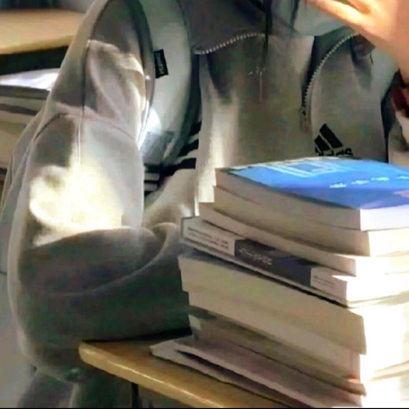 用户2346656799