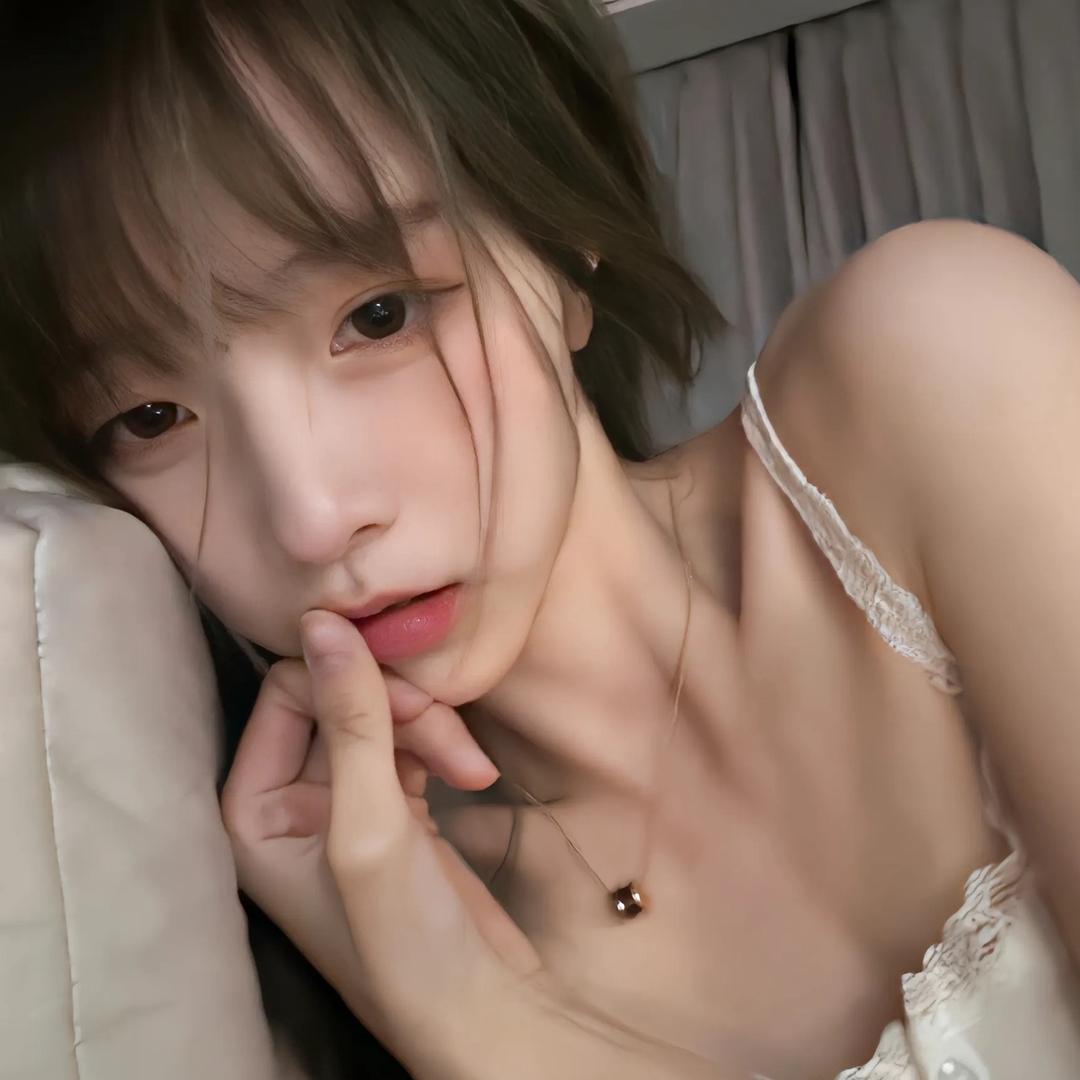 阳台的小熊-