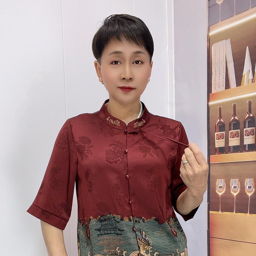 云享依尚服装店