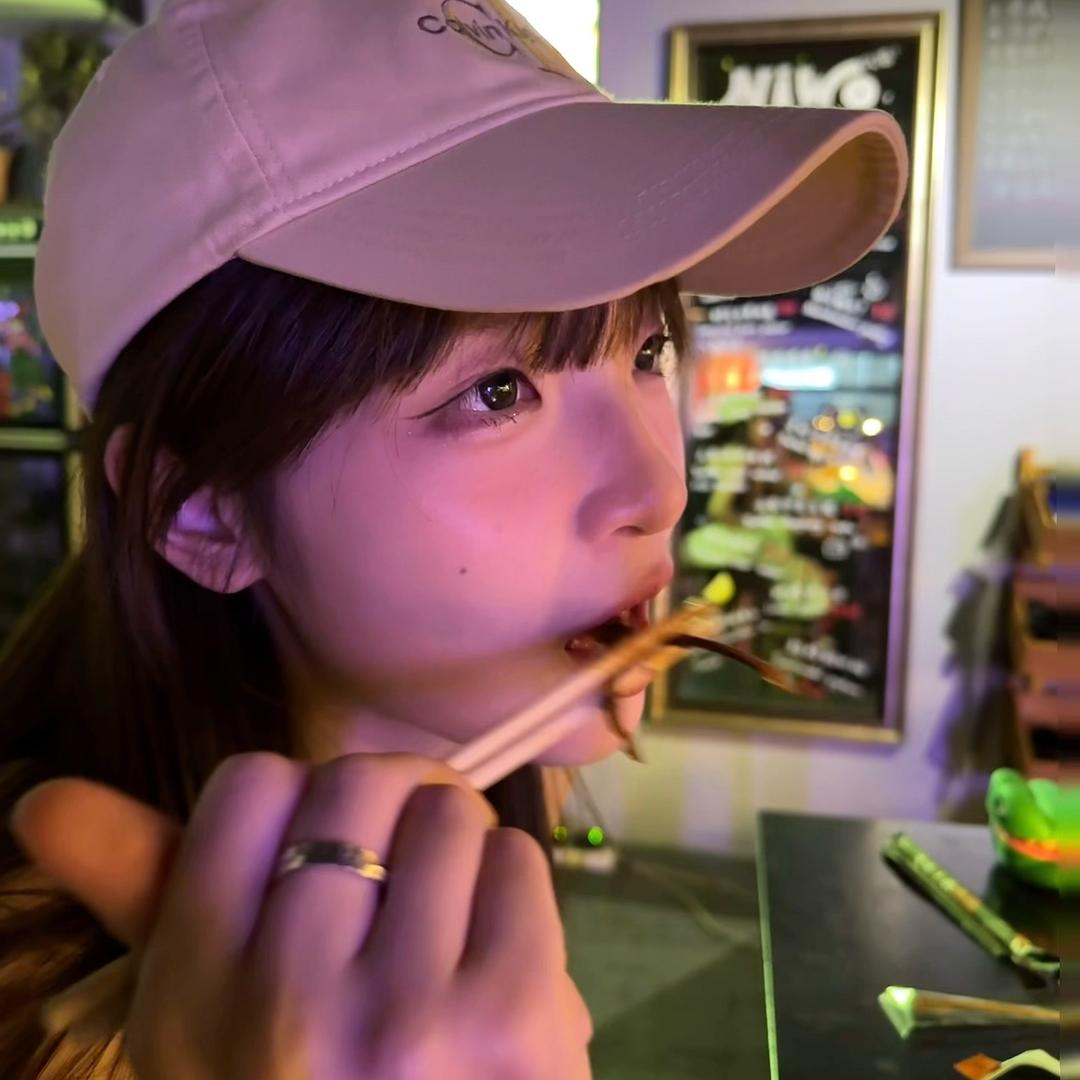 Momo_