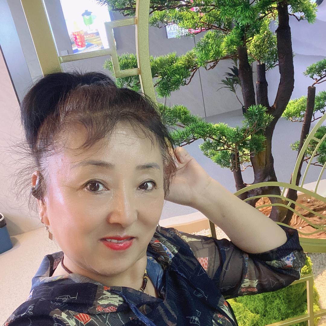 观山茗月