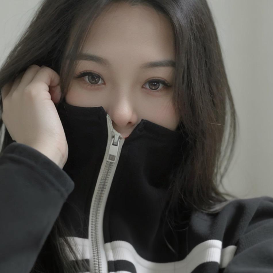 萧菲不姓萧