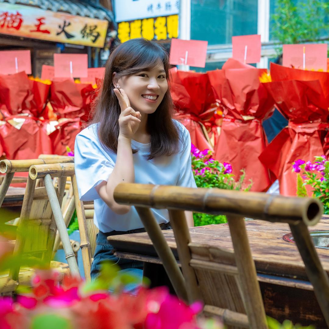 光芒万丈的海霞