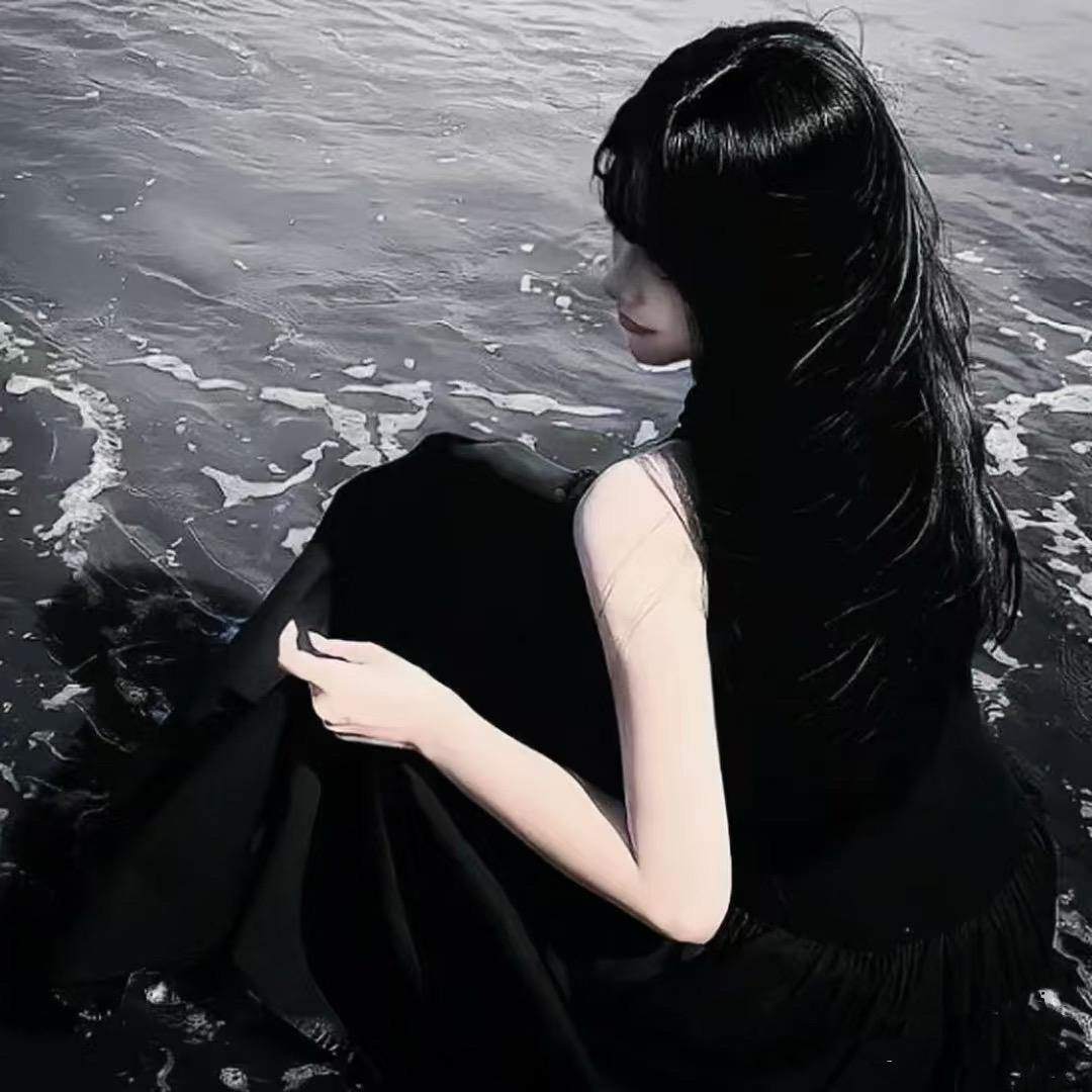 Aྀloneི