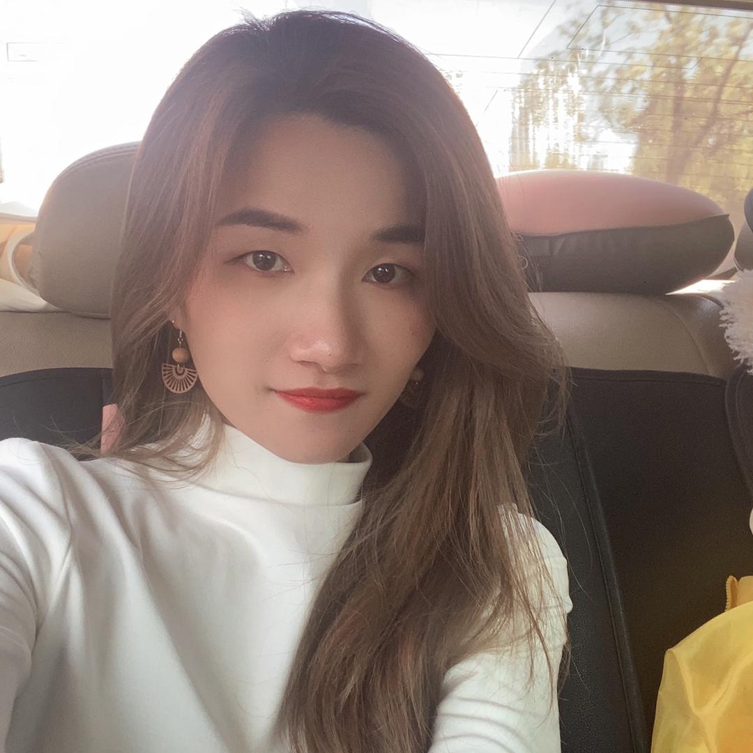 女人自煮简餐搭配