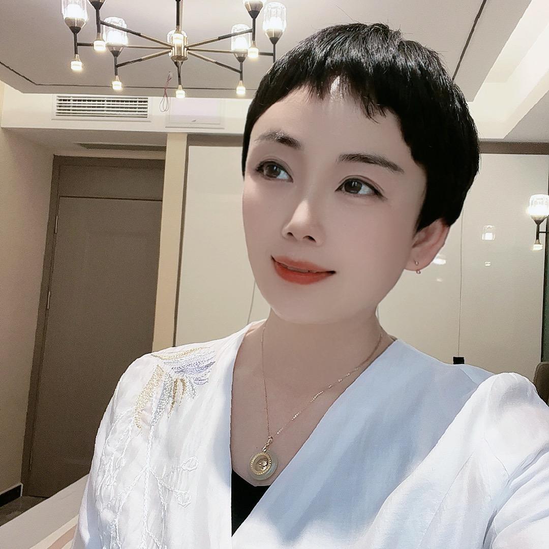 恒优名品•季诗羽