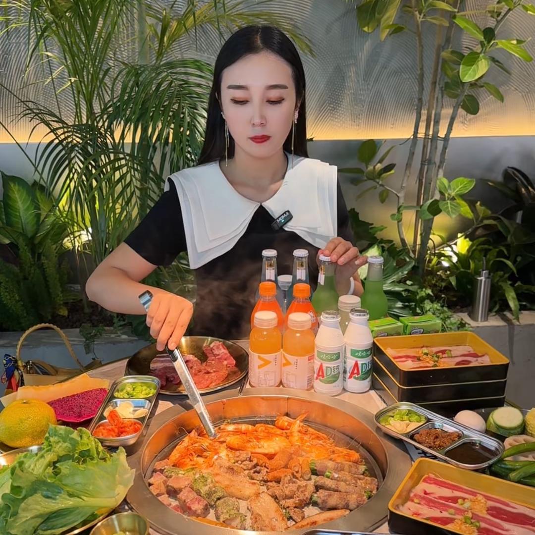 莎莎吃耍成都
