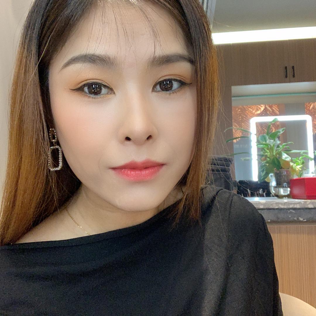 饵边呢喃
