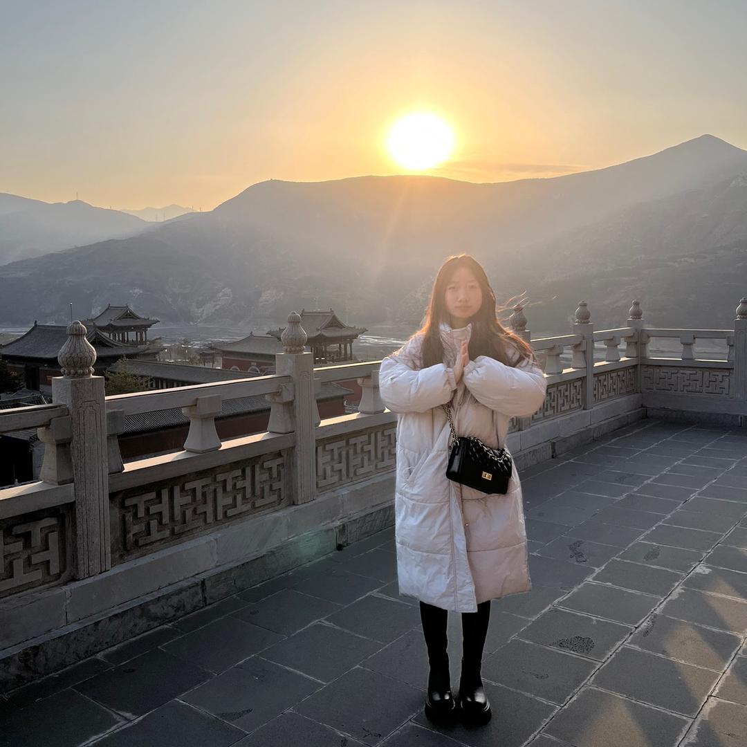 张贵妃雨儿