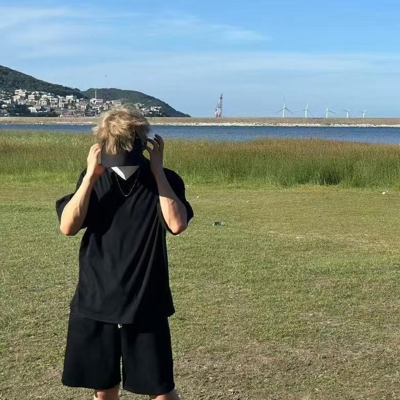 镇江烫发染发-蔡晨升