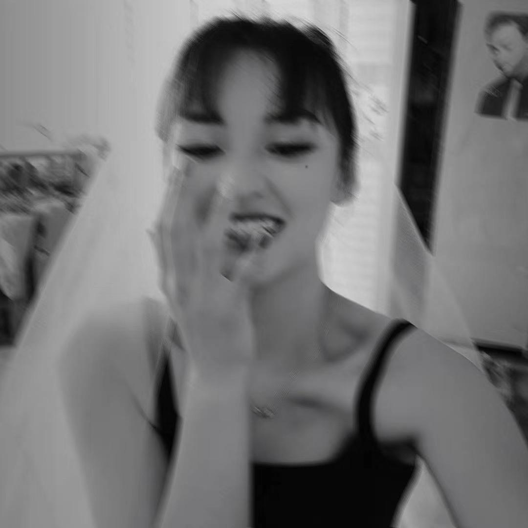 晕头小狗.