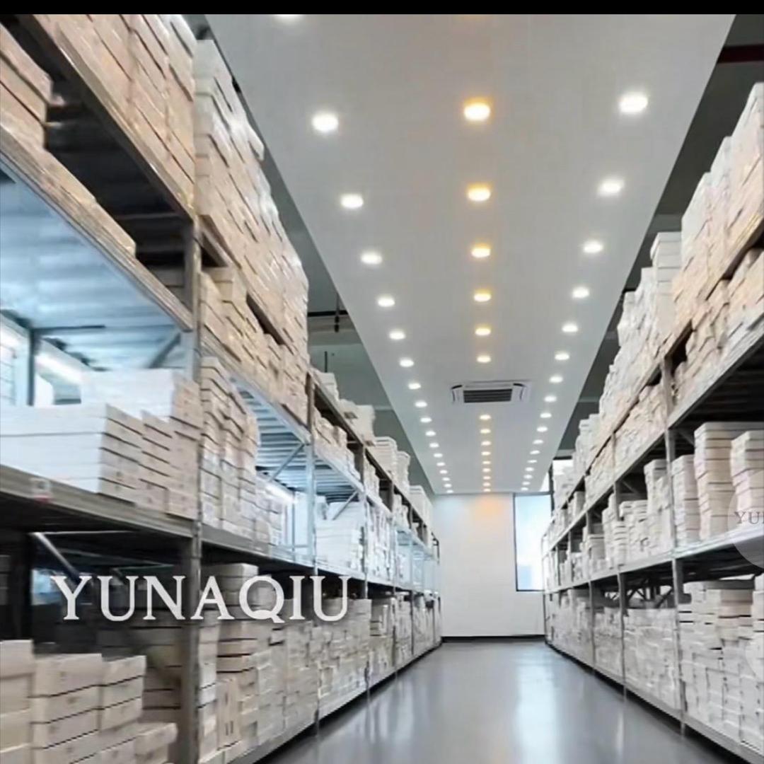 YUNAQIU【佰万】高奢
