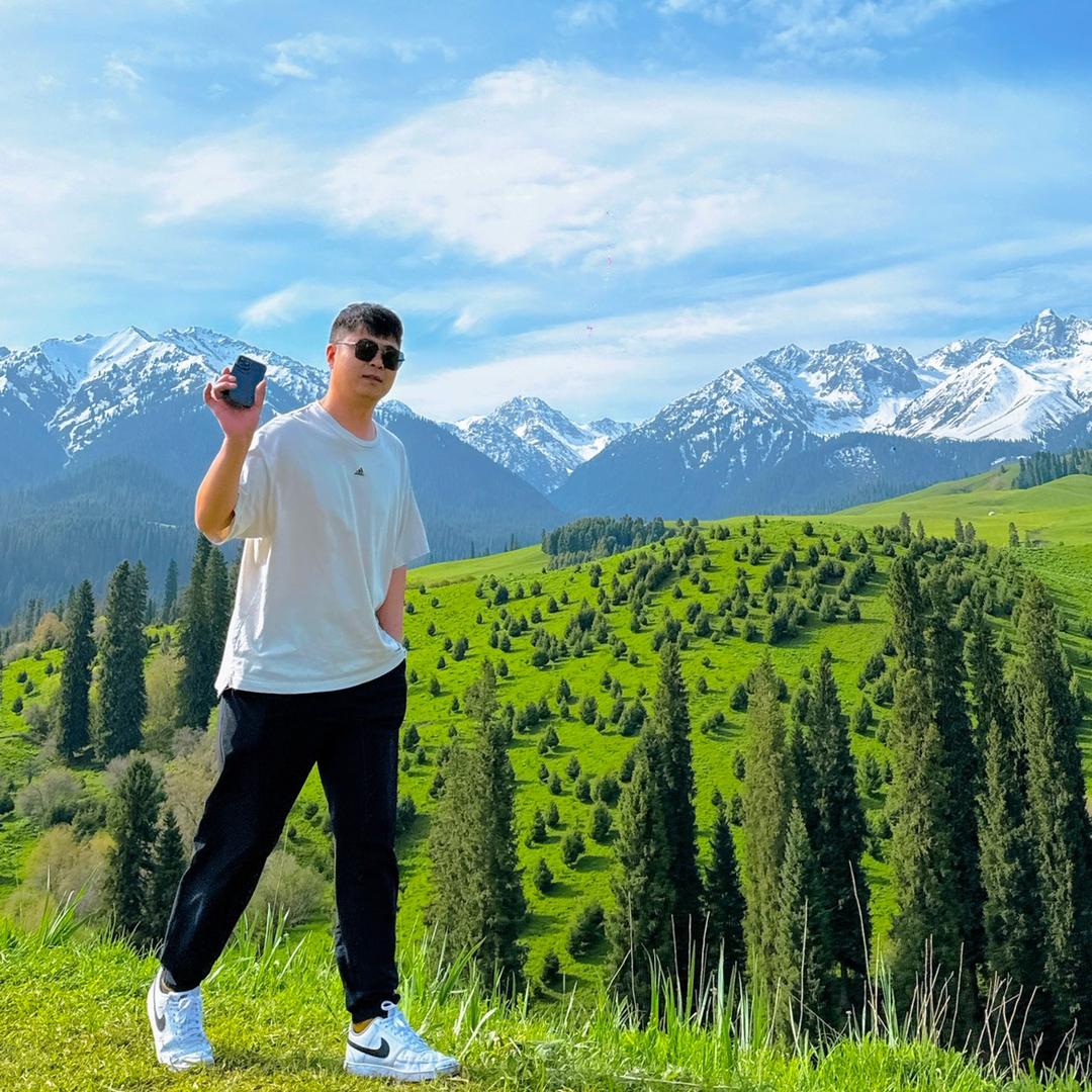 一房两人三餐四季