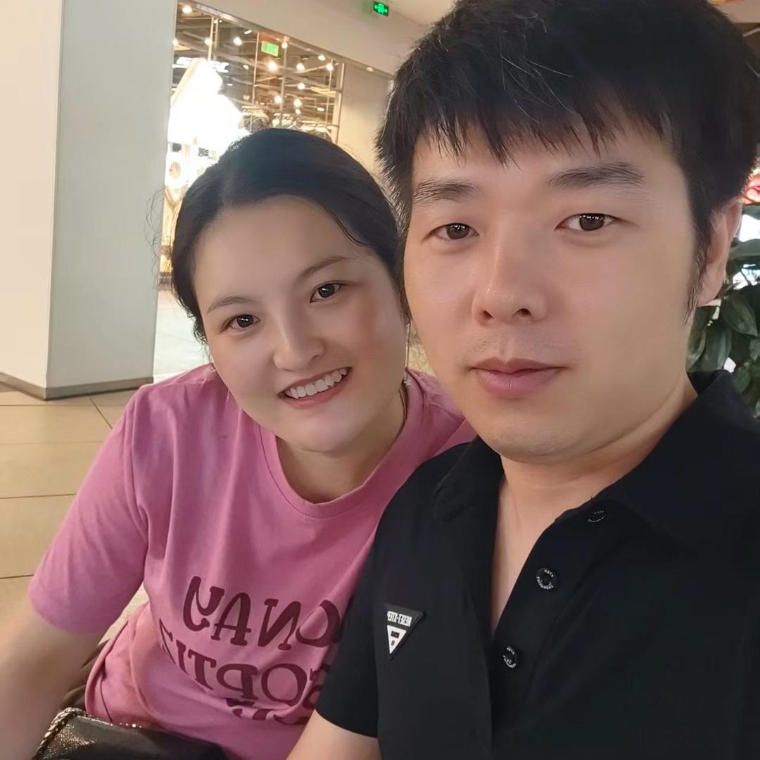 小卢小邱在加油