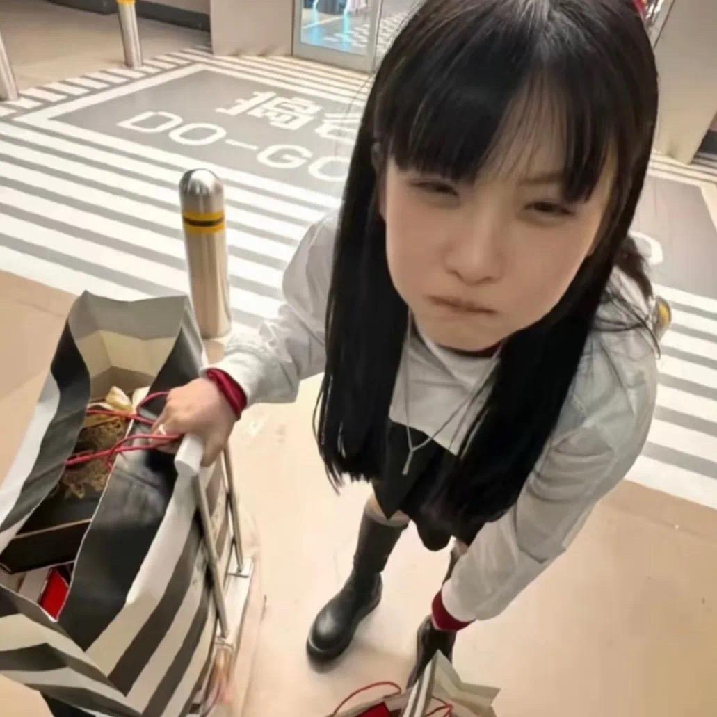 爱吃橙留香.