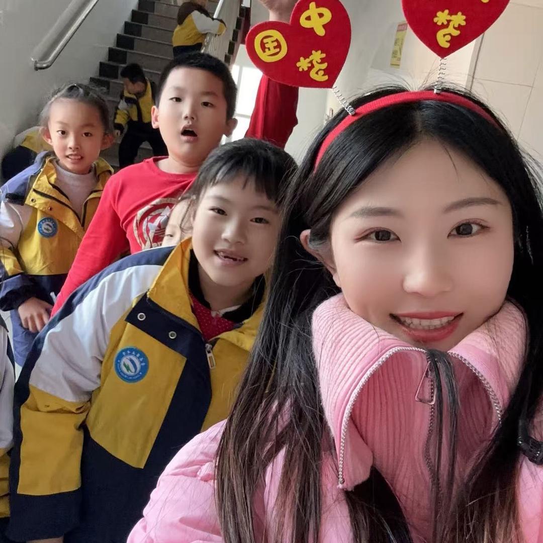 严老师不太严
