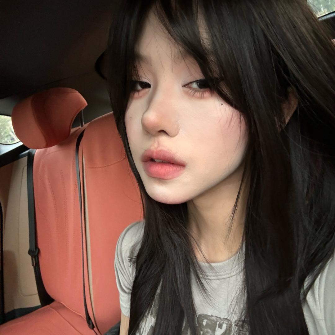 妮在干甚么