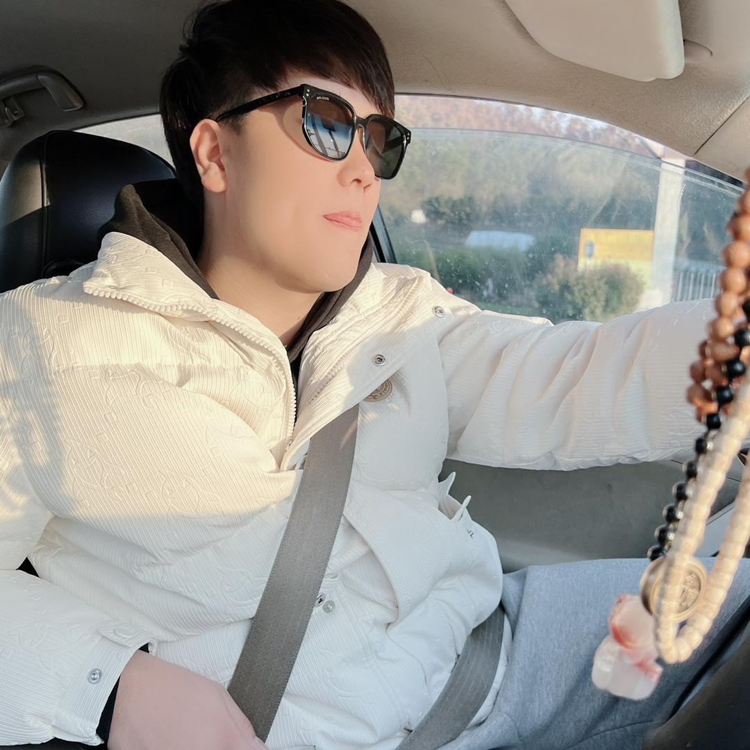 🍾家明