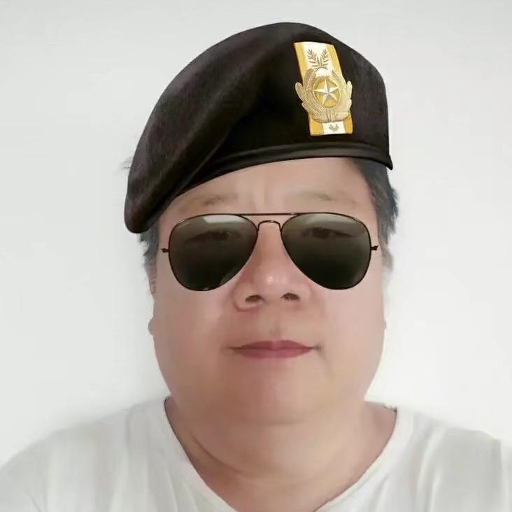 弯月书生_