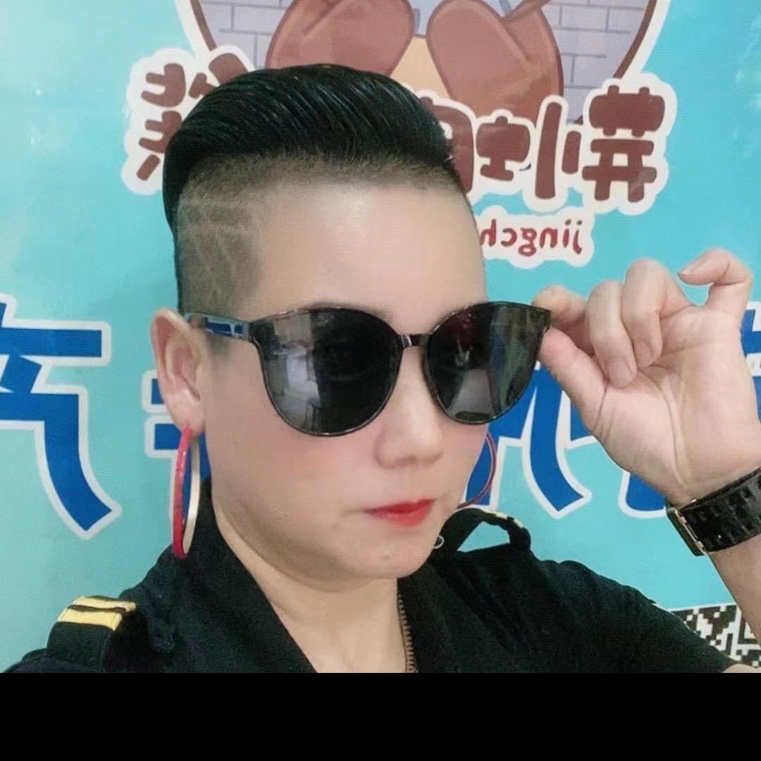 荆城小熊钟鼓楼零售仓