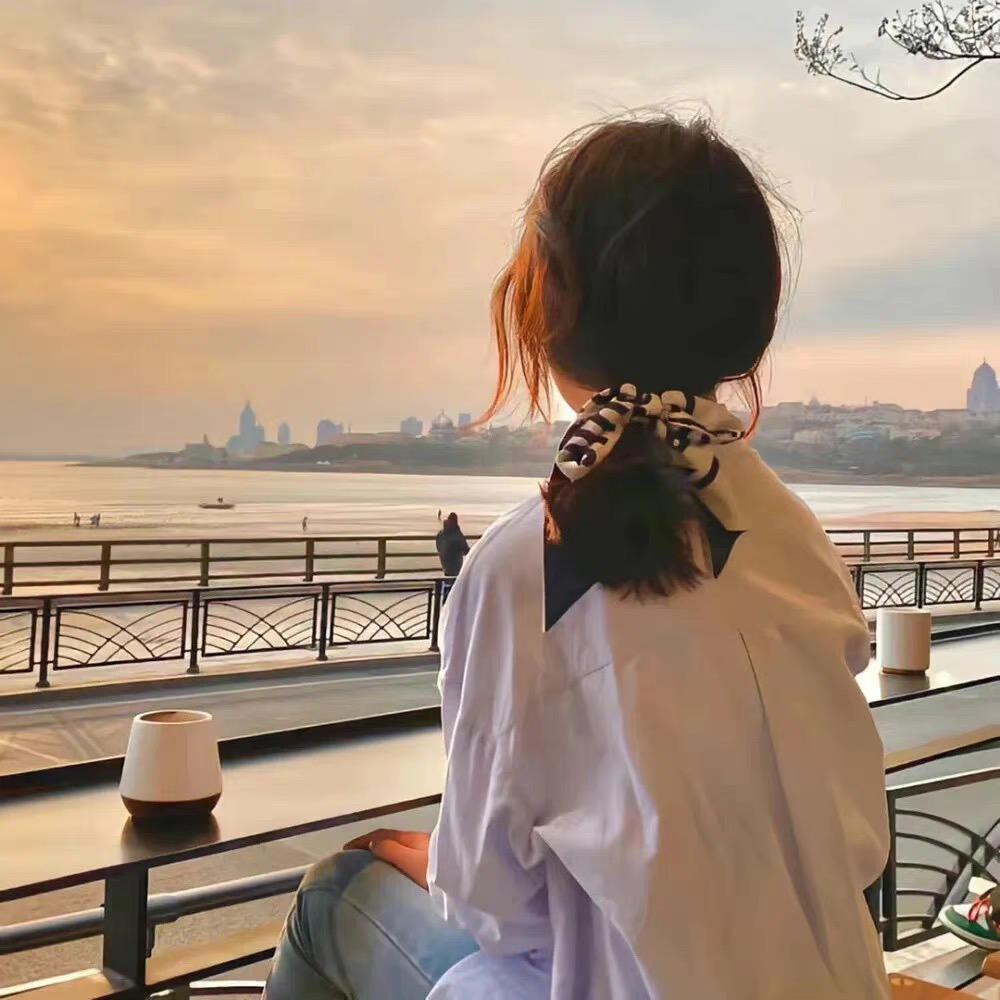 黄小二要开心啦、