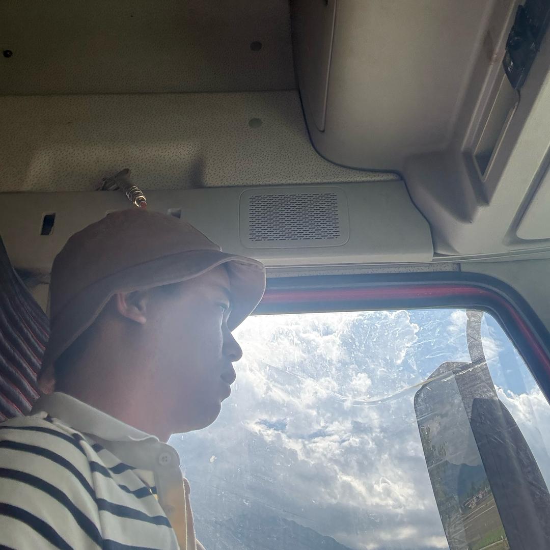 国际大件运输大中小挖机出租出售