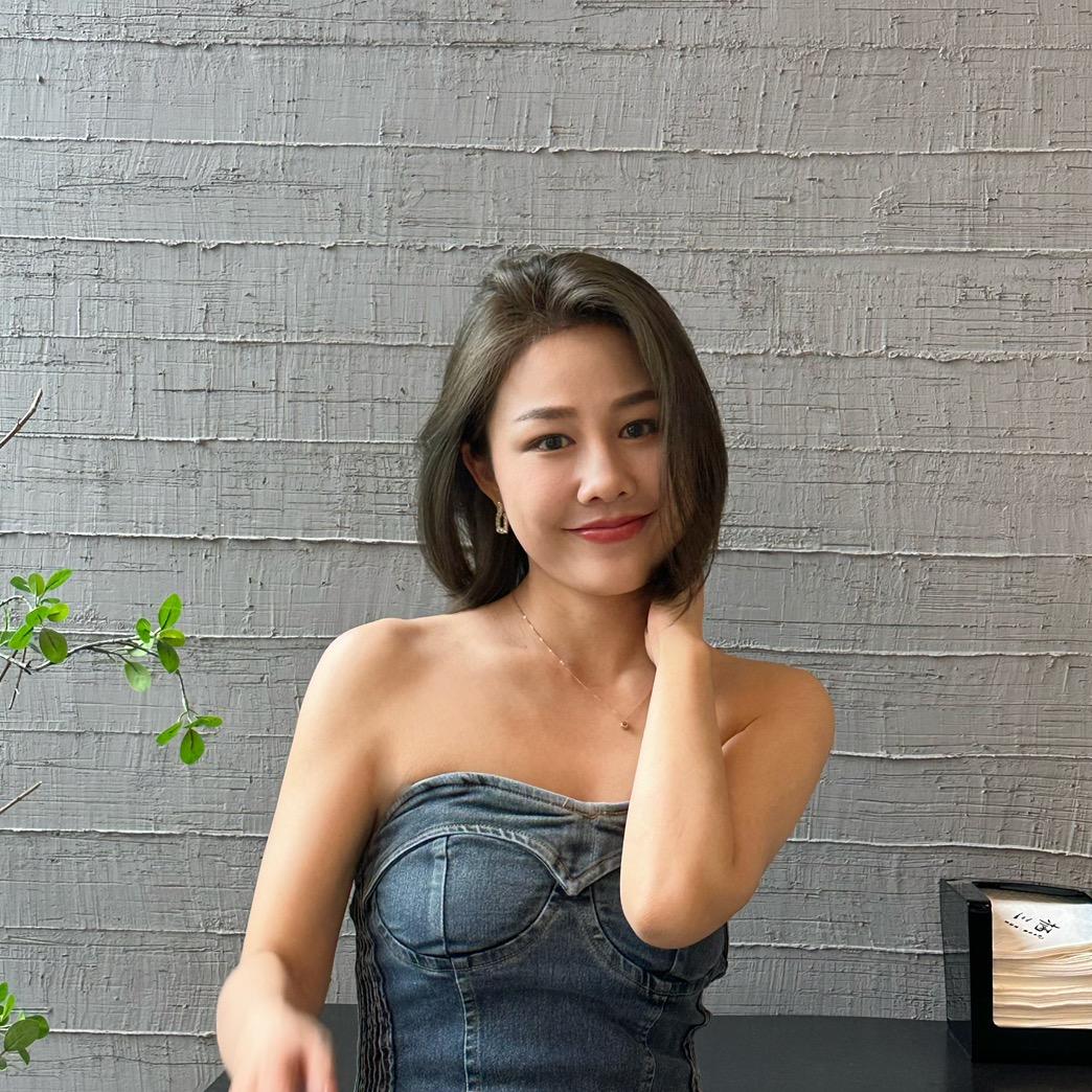 南希教化妆