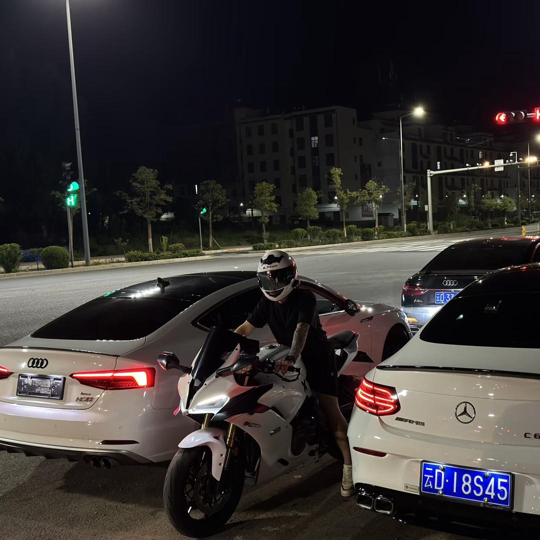 A.锐邦商贸-徐冉 📱🚗