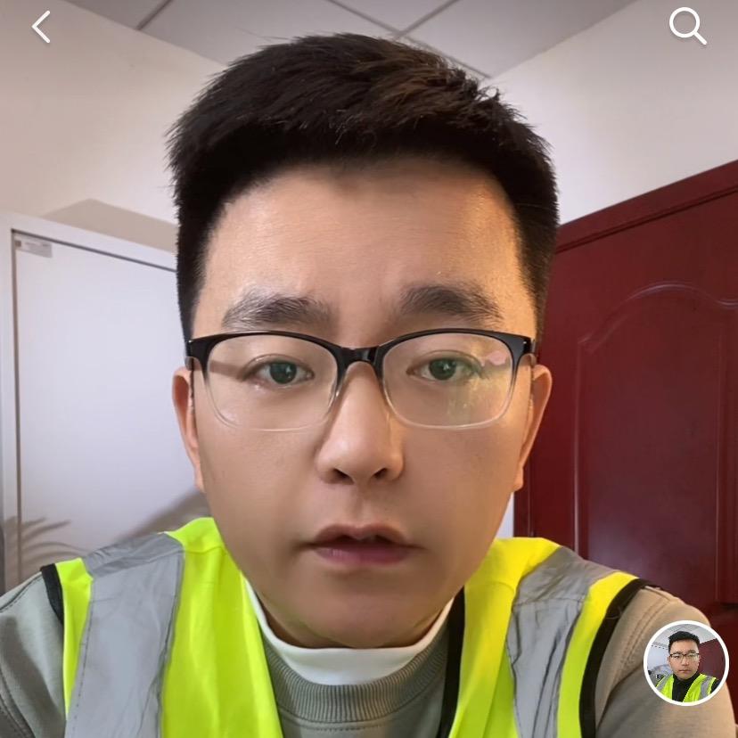 奇哥在池塘里✅
