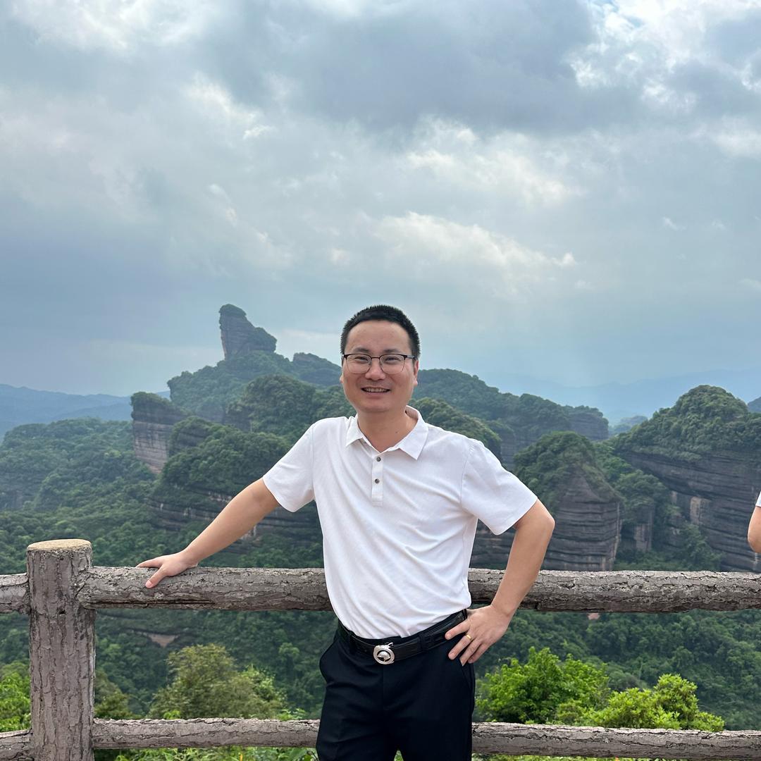 东莞兄弟建筑钢结构-刘生