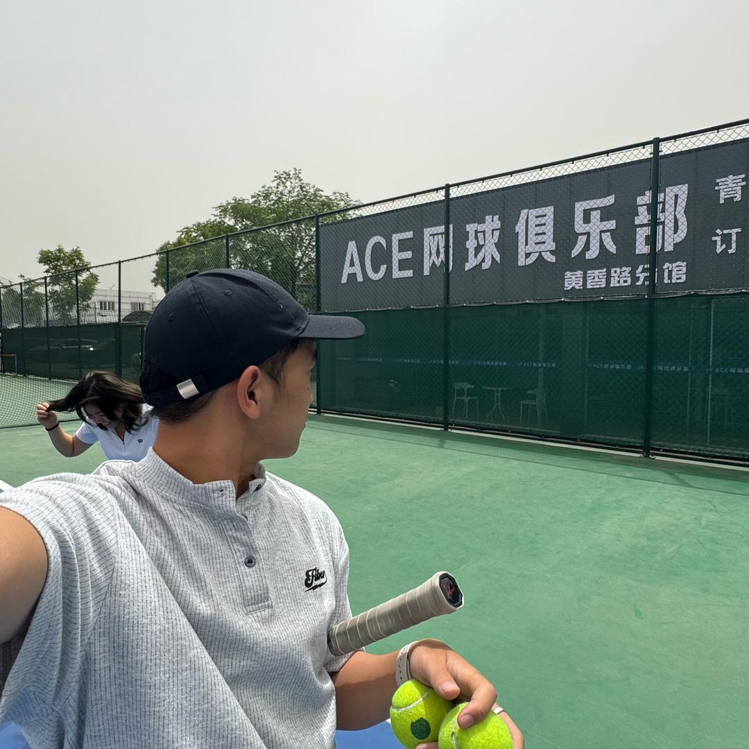 ACE网球波波教练