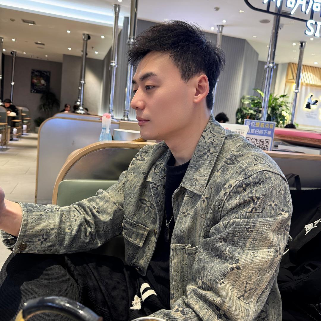 迪迦奥特曼🥷