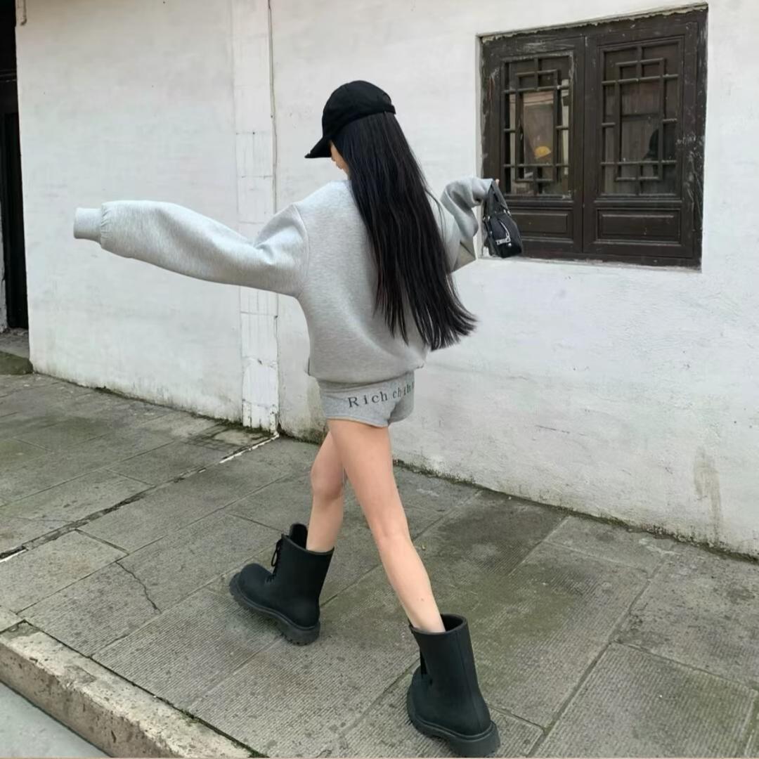 一只鹿🦌.