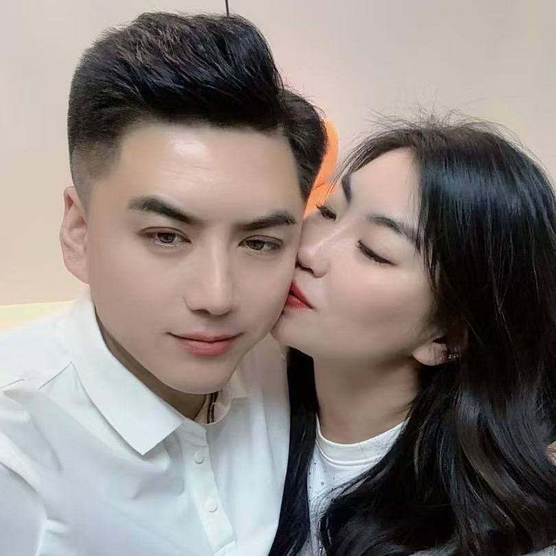 龙哥只爱老婆