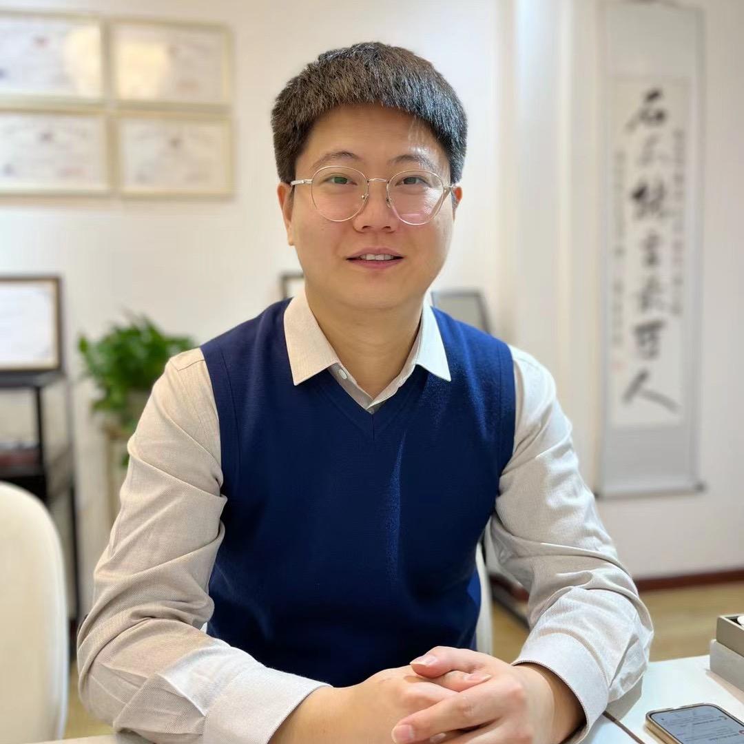地大珠宝鉴定师石三哥