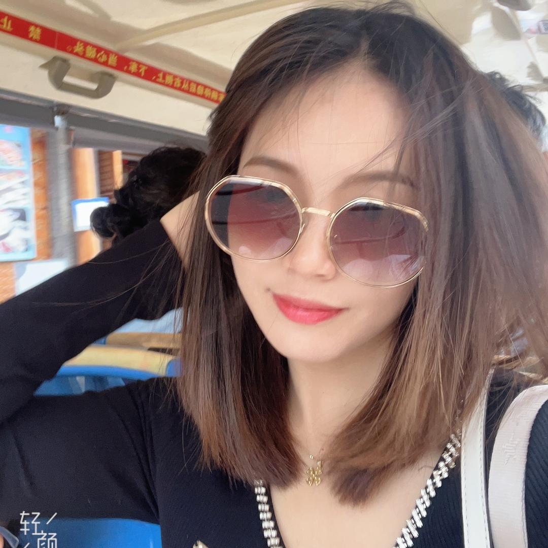 杨航服饰