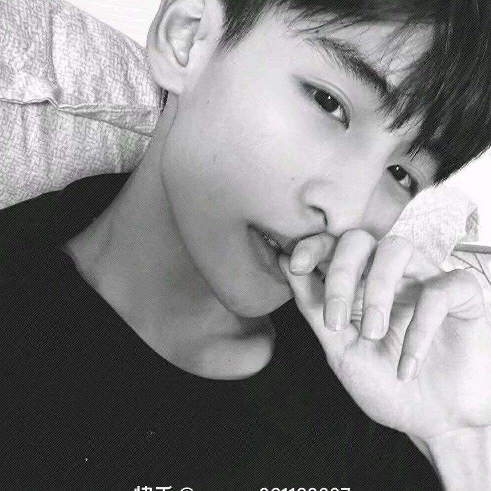 人丑嘴不甜没钱还有病