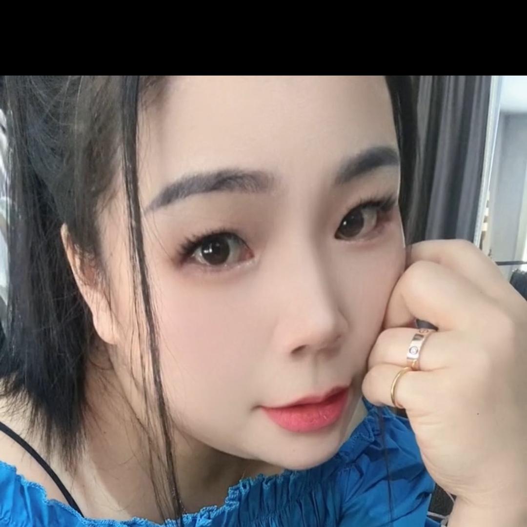 招招妮