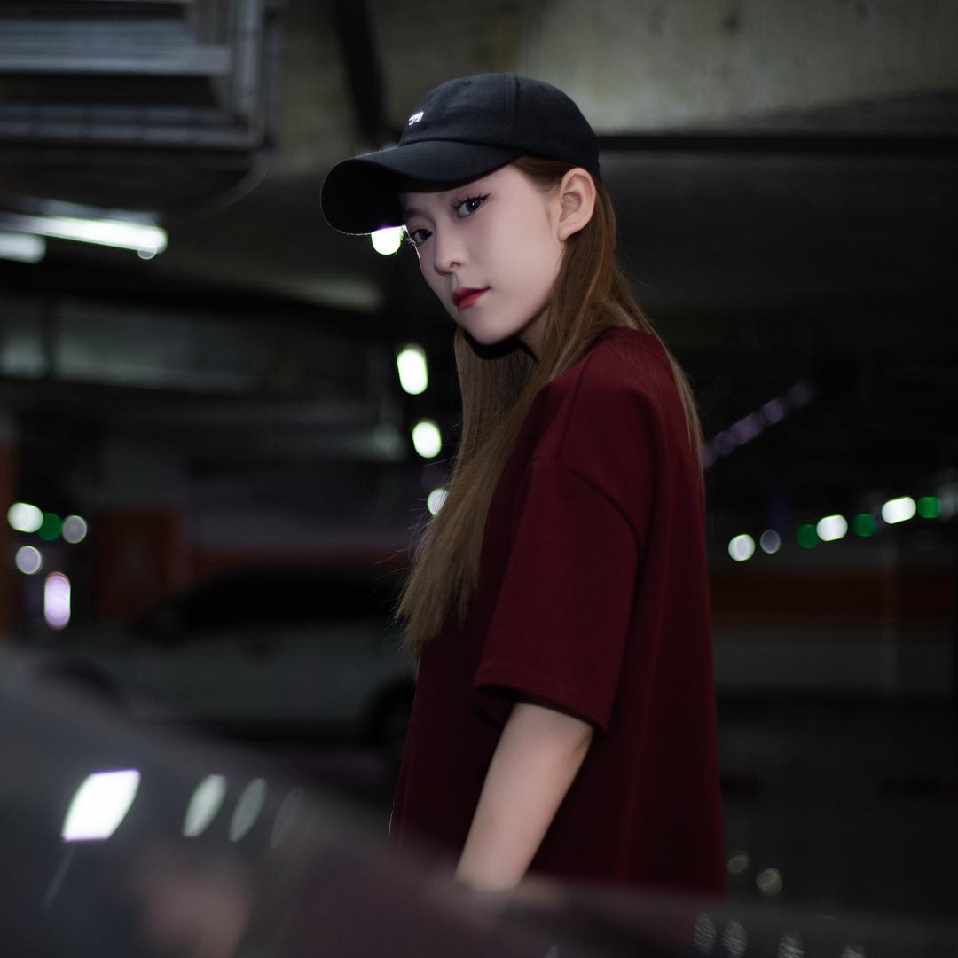 李美人.