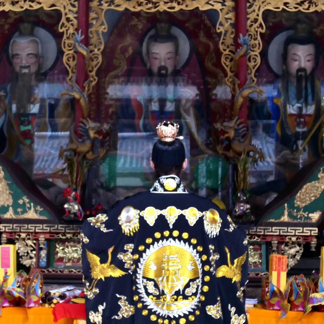 洞极山人