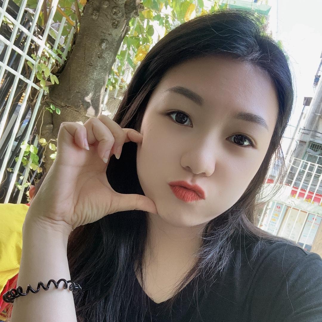 yInG💋💋