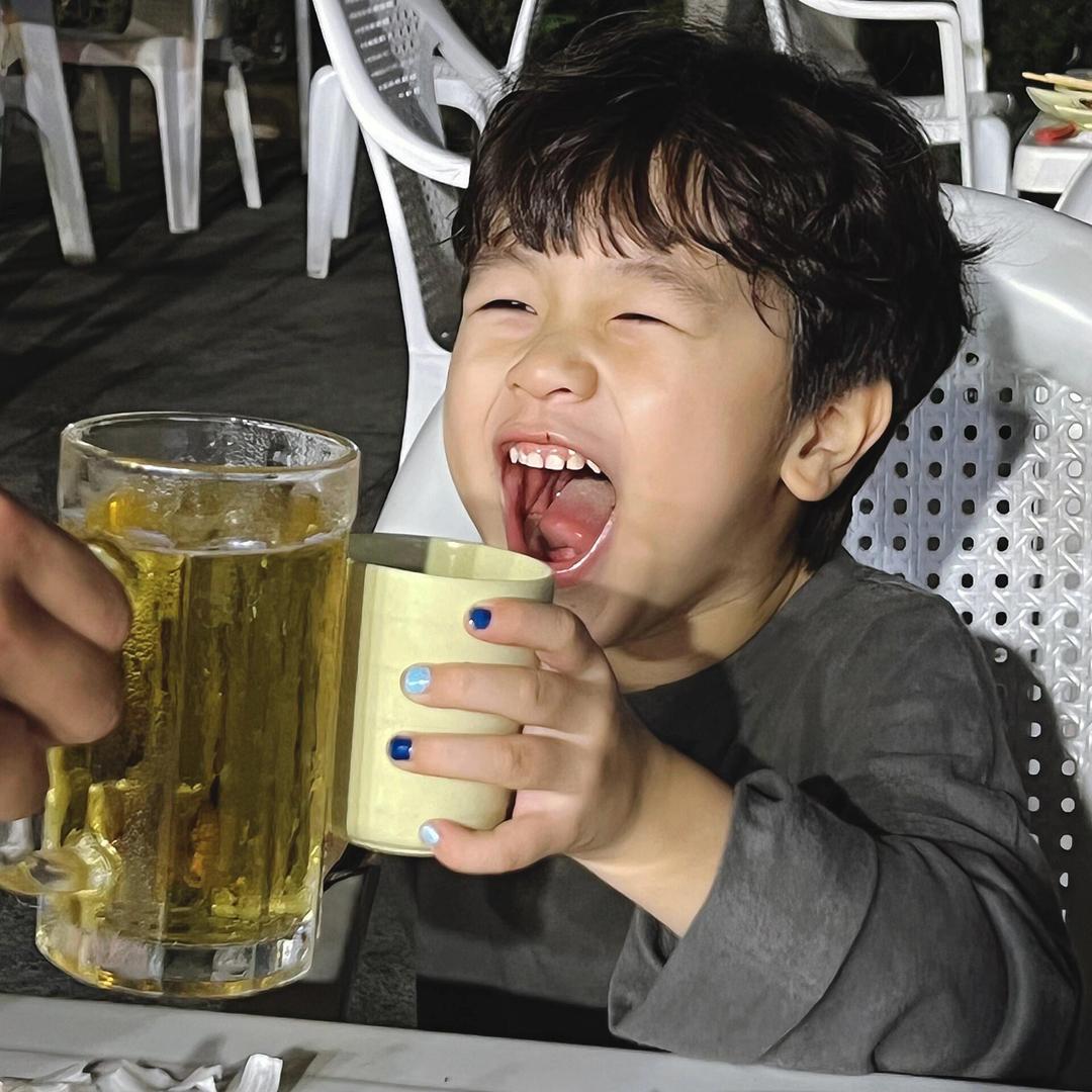 给给好吃的铁铁